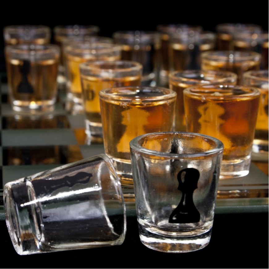 Set Șah cu Pahare – Cadou Original